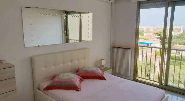 Beautiful 1-bedroom Apartment Sea View