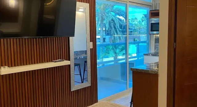 Апартаменты с видом на город Baja Mar Apartments