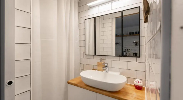 Апартаменты Black and White Apartment