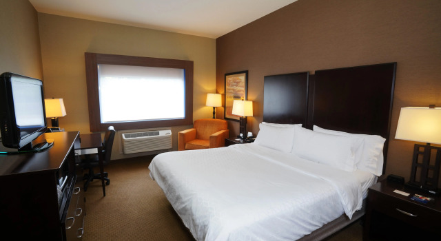 Holiday Inn Express & Suites Canyonville