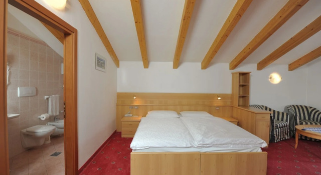 Двухместный номер Comfort с балконом Hotel Cristallo