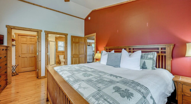 Mtn-view Bryson City Cabin: 1 Mi to Deep Creek, Забронировать Дом для отпуска Виллы Брайсон-Сити, Вилла