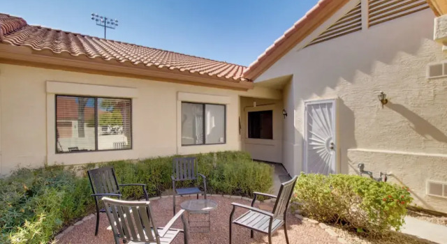 Апартаменты 7 Mi to Mill Ave: Bbq-ready Mesa Townhouse