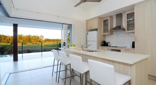 4 Cascade Luxury House on Fairway, Prenota Hotel Hotel a Queensland con piscina, Piscina