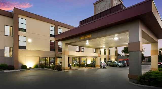 Red Roof Inn & Suites Columbus - West Broad, Reserva ahora Hotel Columbus Ohio