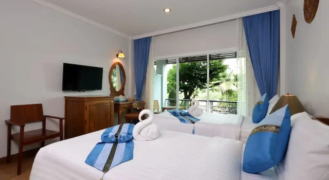 Двухместный номер Deluxe с балконом Princess River Kwai Hotel