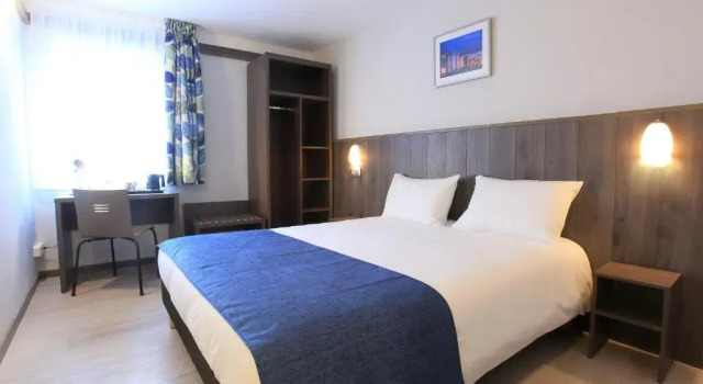 Номер Standard Brit Hotel Calais