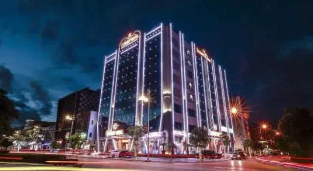 Luxury6 Hotel, Varaa Hotelli Mong Cai Quang Ninh