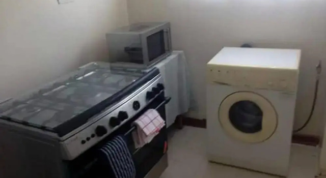 Apartment 2 bed Guesthouse in Mabelreign - 2012