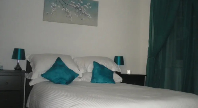 La Cour, Book Hotel Villefagnan Charente