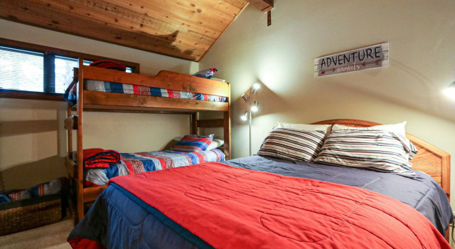 Woodlands #33 Condo, Забронировать Отель Маммот-Лейкс Маммот, рядом с Поле для гольфа Snowcreek