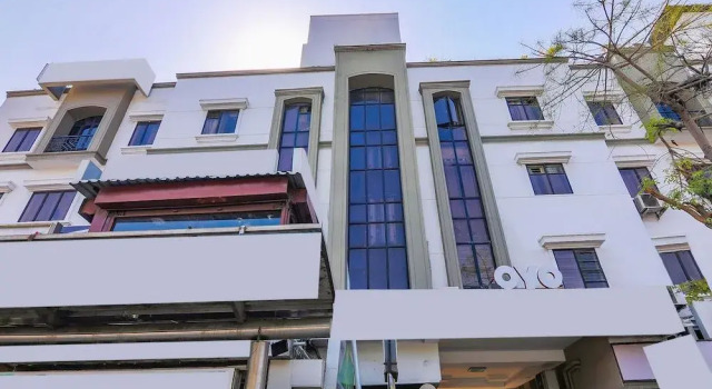 Oyo 42638 Hotel Planet Grande, Забронировать Отель Отели штата Тамилнада 3 звезды, 3*