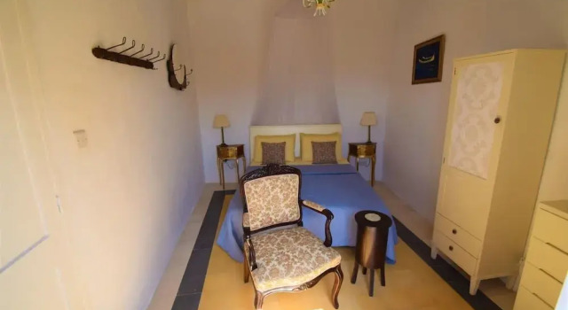 Stylish and characterful townhouse - views, A/C, Book Hotel Hotels in Bormla with Parking, Parking