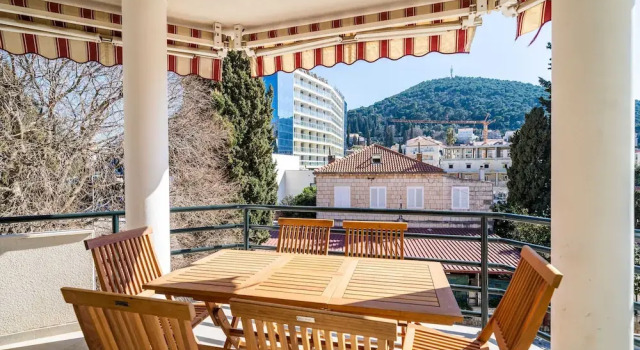 Апартаменты с 3 комнатами с балконом Apartment Villa Claudia