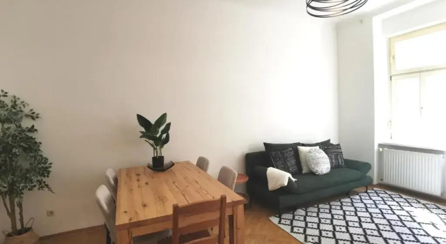 Modern & charming apartment with 2 bathrooms near city centre and main trainstation (Hauptbahnhof)