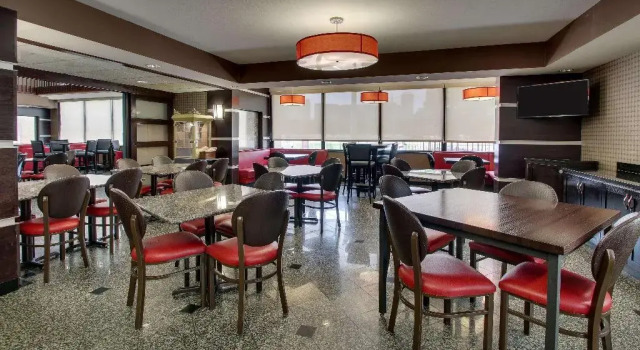 Drury Inn & Suites Houston Galleria, Забронировать Отель Хьюстон Texas Gulf Coast