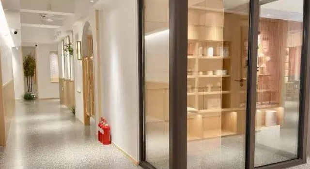 Washe Urban Homestay (Zhengdong MixC Provincial Government), Rezervovat Hotel Čeng-čou Henan