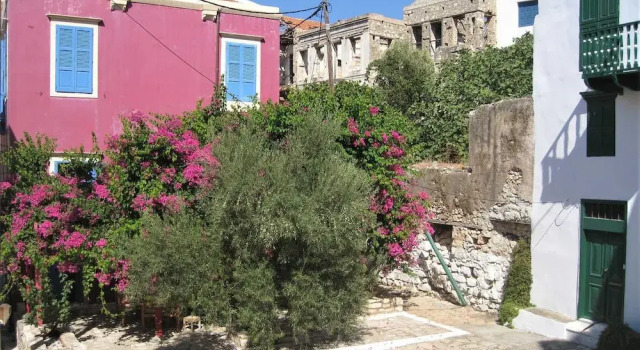 La Casa Rossa Level 0, Varaa Hotelli Kastellorizo Kreikka