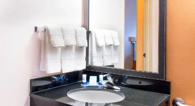 Четырёхместный номер Standard Sleep Inn & Suites Pensacola - University Area