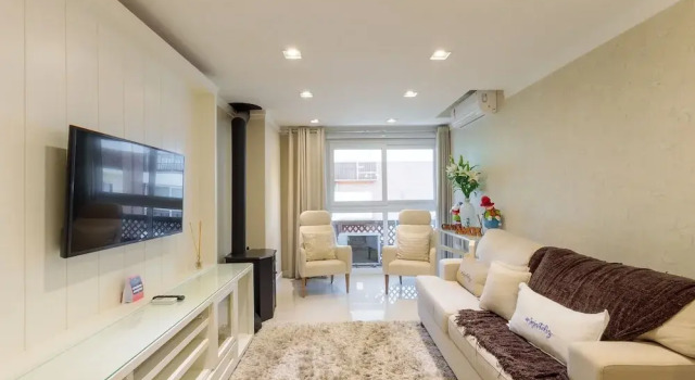 Cozy Apartment in Downtown Canela Cpl025, Забронировать Апартаменты/квартира Отели Канела с парковкой, рядом с Stone Church, Парковка