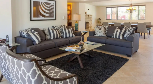 Palm Desert Decadence, Забронировать Отель Палм-Дезерт Coachella Valley, рядом с Парк Палма-Виллидж