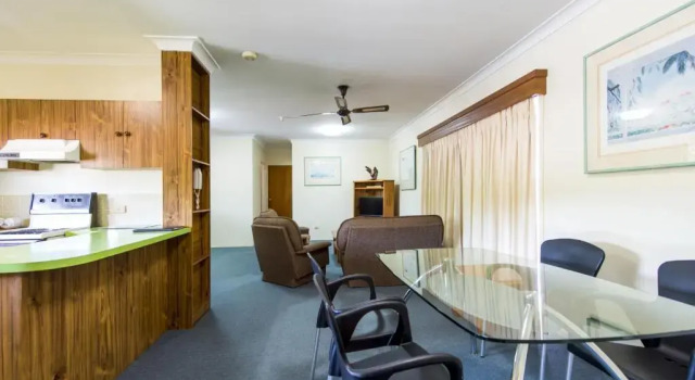 Апартаменты Abbey Motor Inn