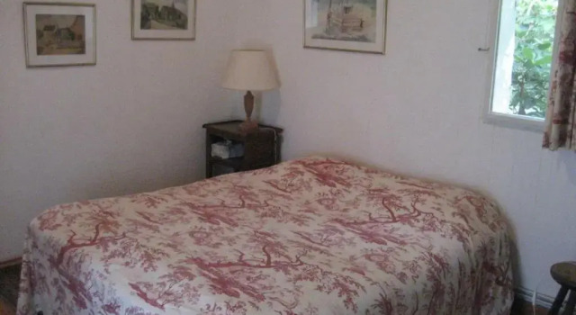 GiTE SAINT-VIaTRE, 2 PIèCES, 3 PERSONNES - FR-1-491-271, Rezerwuj Hotel  