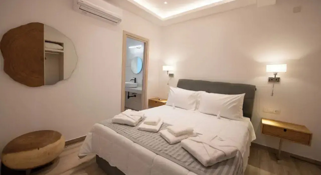 Апартаменты Superior Flisvos Beachfront Apartments