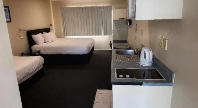 Студия Standard Albany Executive Motor Inn Limited
