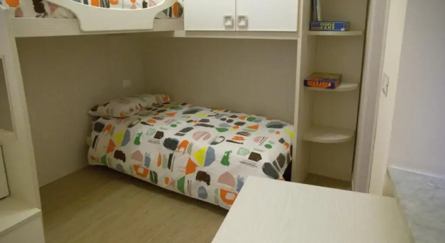 Glad Apartment