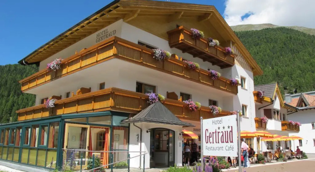 Hotel Gertraud, Забронировать Отель Стельвио Сольда, Ортлес