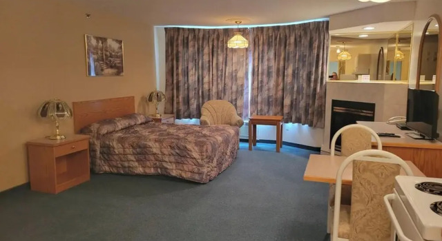 Двухместный номер Standard Western Budget Motel #3 Whitecourt