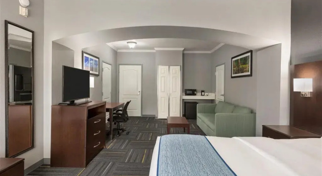 La Quinta Inn & Suites Dublin, Rezerwuj Hotel Dublin Georgia
