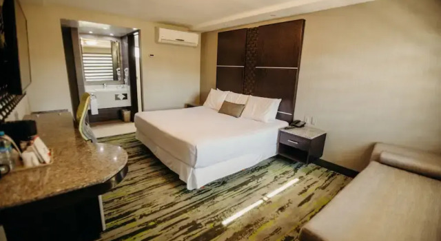 Номер Superior Hotel Calafia