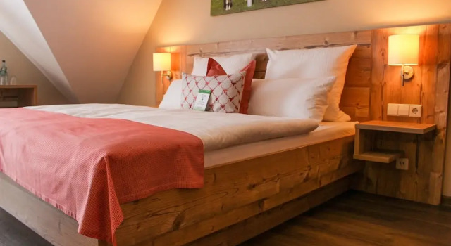 Четырёхместный семейный номер Standard Hotel & Restaurant Zum Reussenstein