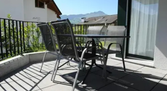 Wohnen wie Zuhause, Book Hotel Falera 