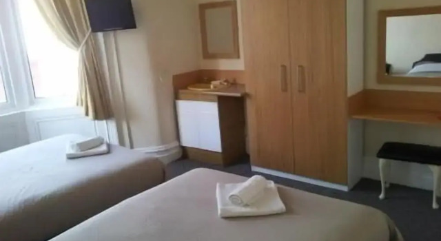 Четырёхместный семейный номер Standard Grange House Hotel