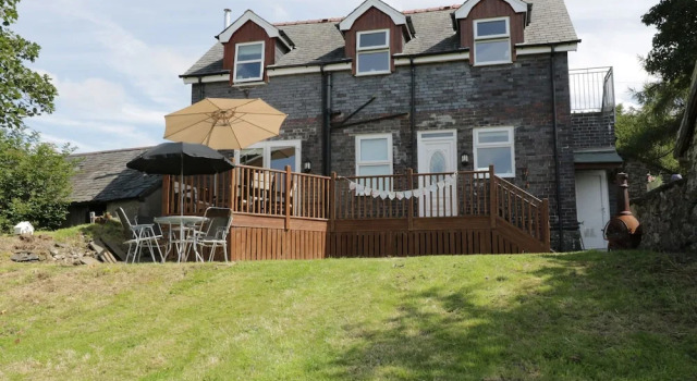 Коттедж Hen Stabl