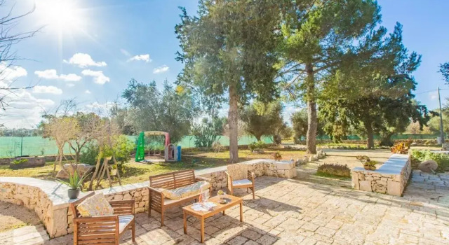 Trullo con piscina baby, Buchen Sie Hotel Latiano Murgia