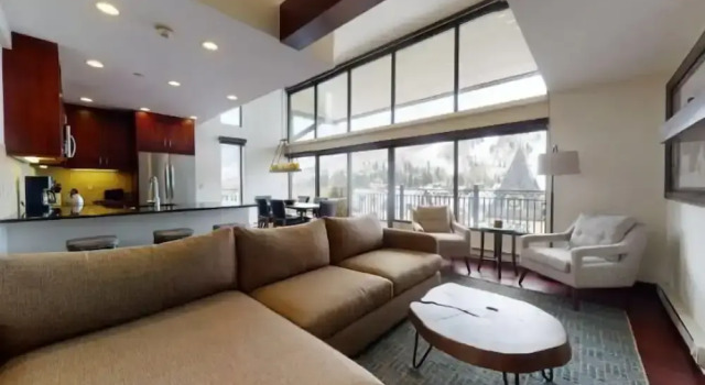 Vail Lionshead Village 3 Bedroom Plus Den With Mountain View, Забронировать Апартаменты/квартира Отели Вейл с парковкой, Парковка