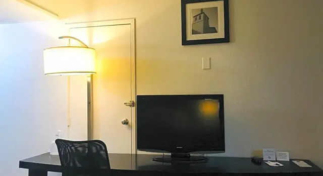 Люкс Economy Inn Buttonwillow Bakersfield I-5