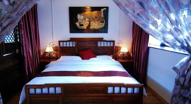 Snow Field Sunshine Inn, Забронировать Отель СПА-отели Лицзян, рядом с Улица Сквер-стрит Древнего города Даянь, SPA-услуги