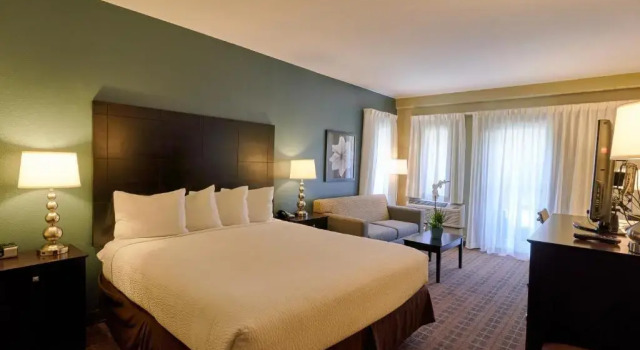 Номер Standard с балконом La Cuesta Inn, BW Signature Collection
