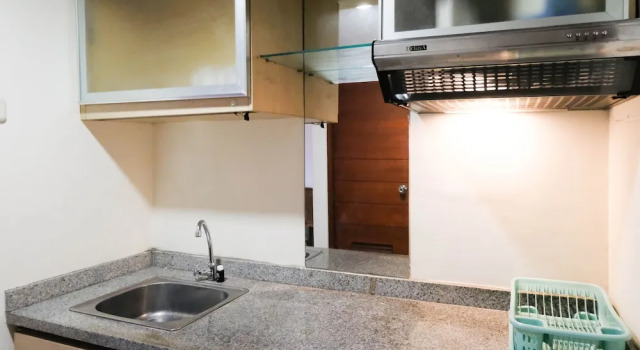 Studio Cozy And Homey Studio Apartment At High Point Serviced