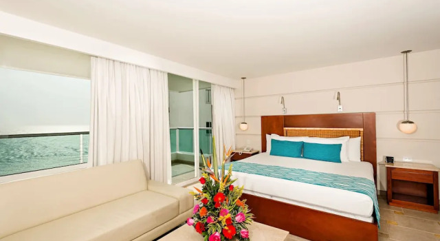 Номер Superior с балконом и с видом на океан Hotel Dann Cartagena