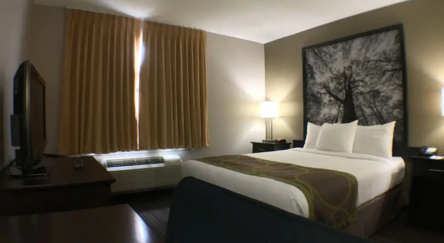 Quadruple suite Super 8 by Wyndham Kapuskasing