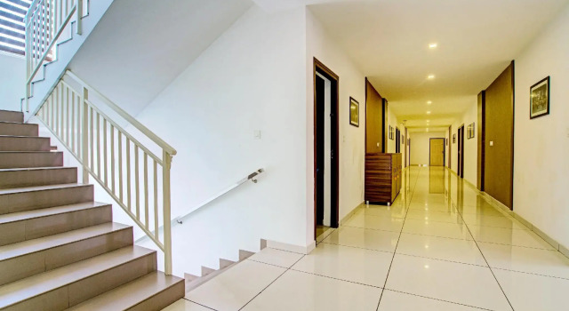 Capital O 74715 Phoenix Holidays, Reserva ahora Hotel Edappally Kerala