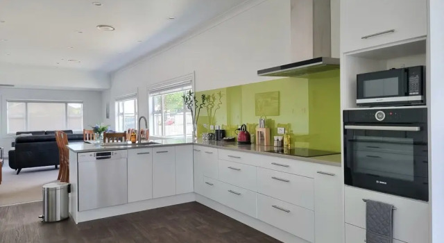 Central Auckland 5-Bedroom Villa with Free Parking, Забронировать Отель Окленд регион Окленд