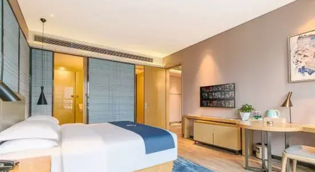 Люкс Deluxe Echarm Hotel Danzhou Xiari Plaza