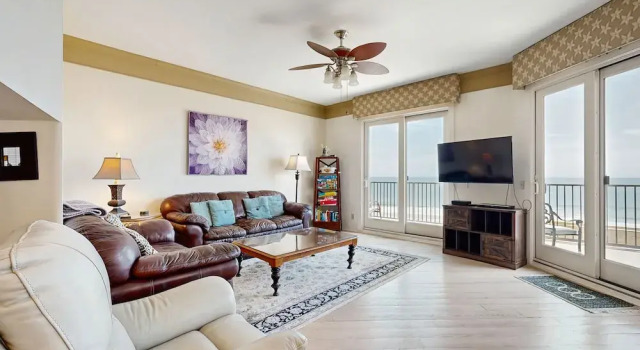 Ocean-view Penthouse With Pool, Balcony & Central AC - Snowbird-friendly, Забронировать Дом для отпуска Амилия Jacksonville Coast